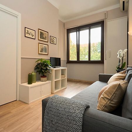Apartamento Duomo Design Cube - 10 Minutes Walk From Brera Milán Exterior foto